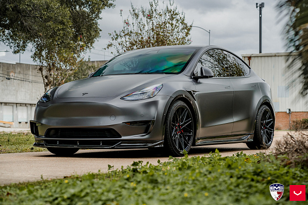 Фото дисков Vossen HF-7 Черный глянец на Tesla Model Y