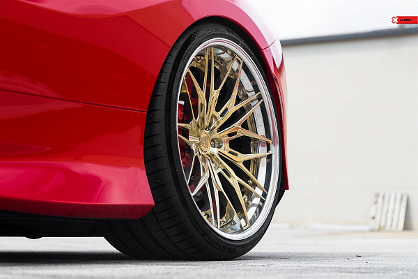 Фото дисков Anrky S3-X1 Глянцевое золото на Ferrari F8
