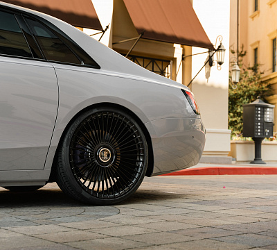 Фото дисков Vossen S17-16 на Rolls-Royce Ghost II