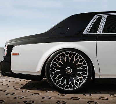 Фото дисков Brixton Forged LX08 на Rolls-Royce Phantom