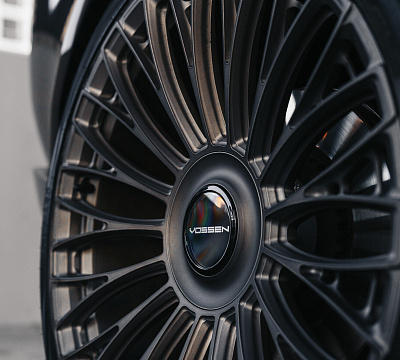 Фото дисков Vossen UV-6 на Land Rover Range Rover V