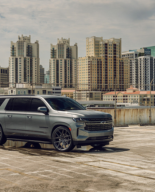 Фото дисков HF6-4 Глянцевый графит на Chevrolet Suburban XII
