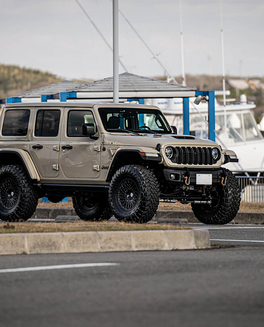 Фото дисков 501 Черный сатин на Jeep Wrangler IV (JL)