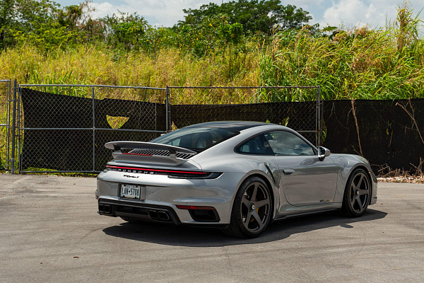 Фото дисков HRE 305M Сатиновый темный лак на Porsche 911 VIII