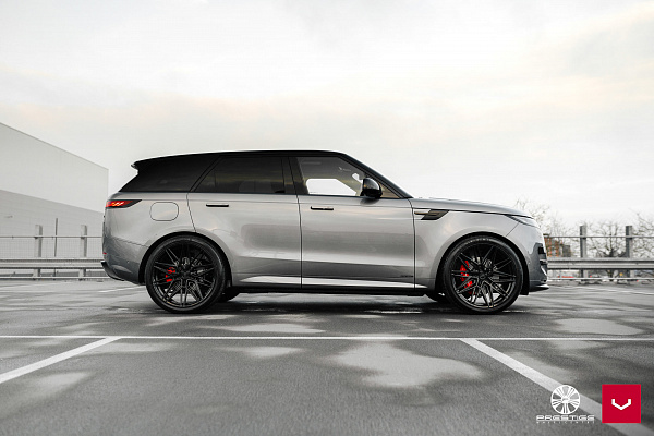 Фото дисков Vossen HF-7 Черный глянец на Land Rover Range Rover Sport III