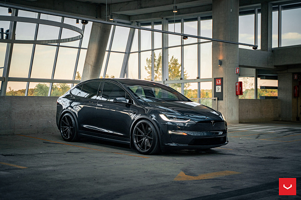 Фото дисков Vossen HFX-2 (5-Lug) Глянцевый графит на Tesla Model X