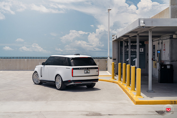 Фото дисков Vossen LC3-12 Глянцевый лак на Land Rover Range Rover V