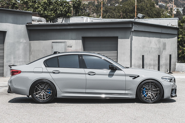 Фото дисков Brixton Forged VL1 Сатиновый темный лак на BMW 5/M5 (G30/F90)