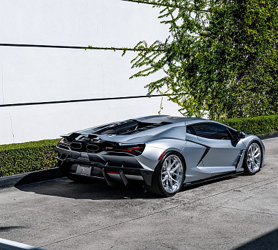 Фото дисков Anrky XR-301 на Lamborghini Revuelto