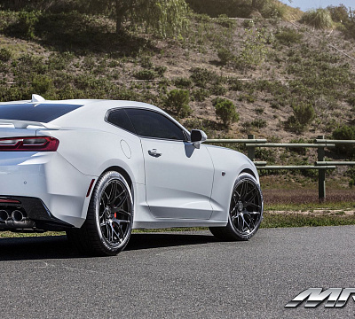 Фото дисков MRR FS01 на Chevrolet Camaro VI
