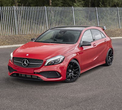 Фото дисков Bola B8R на Mercedes-Benz A-Class (W176)