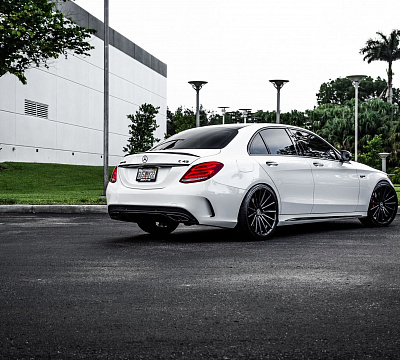Фото дисков Vossen VFS-2 на Mercedes-Benz C-Class (W205)