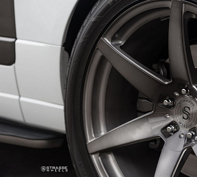 Фото дисков Strasse Wheels S6 Deep Concave Monoblock на Land Rover Range Rover IV