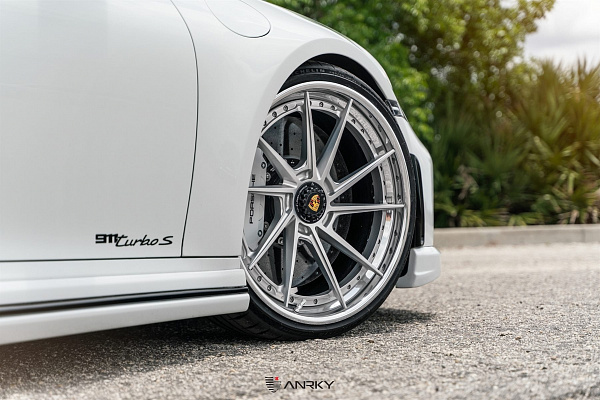 Фото дисков Anrky AN33 Сатиновый лак на Porsche 911 VIII
