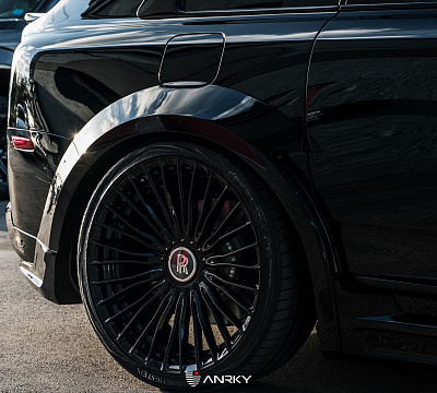 Фото дисков Anrky RF-230 на Rolls-Royce Cullinan