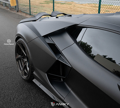 Фото дисков Anrky XR-205 на Lamborghini Revuelto