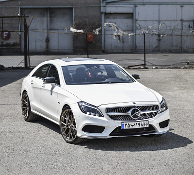Фото дисков Vossen M-X3 на Mercedes-Benz CLS (C218)