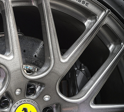 Фото дисков Strasse Wheels SM7T Deep Concave Monoblock на Ferrari F12