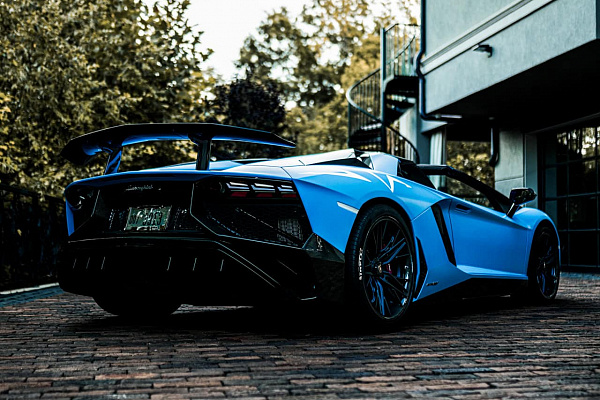 Фото дисков Brixton Forged FDE05 Черный сатин на Lamborghini Aventador