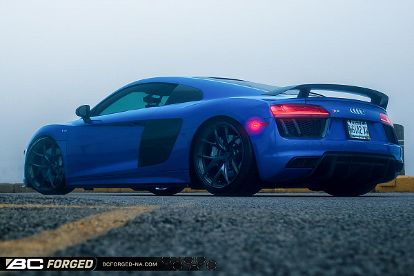 Фото дисков BC Forged RZ21 Глянцевый темный лак на Audi R8 (4S)