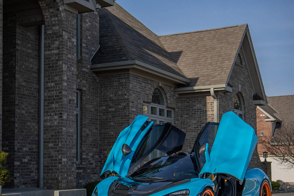 Фото дисков HRE 300 Черный сатин на McLaren 720S