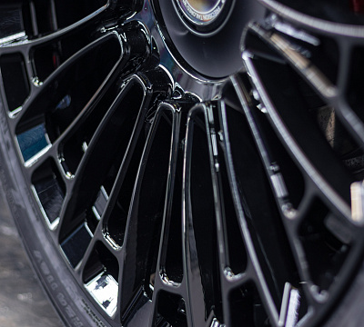 Фото дисков Brixton Forged LX01 на Cadillac Escalade V