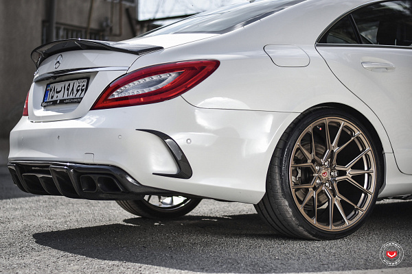 Фото дисков Vossen M-X3 Глянцевая шампань на Mercedes-Benz CLS (C218)