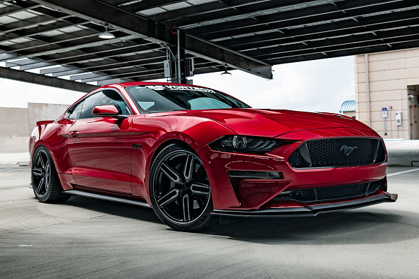 Фото дисков Vossen HF-1 Алмазная проточка на Ford Mustang VI