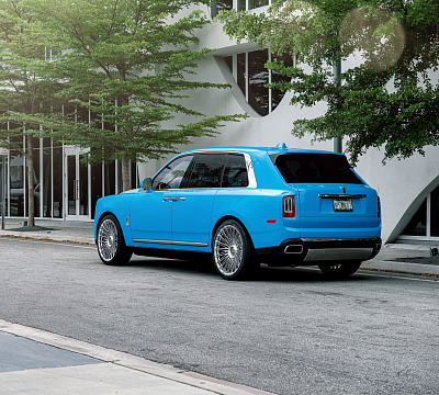 Фото дисков Vossen S17-14 на Rolls-Royce Cullinan