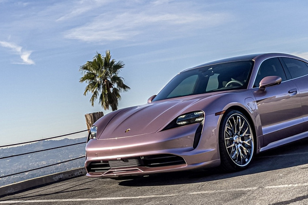 Фото дисков Savini SV83 Полированный лак на Porsche Taycan I