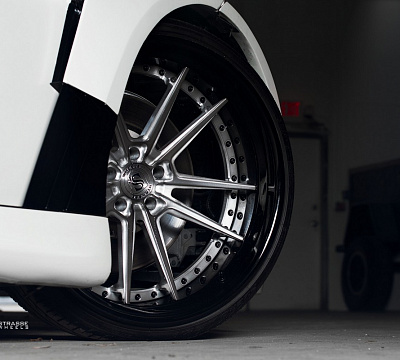 Фото дисков Strasse Wheels SV1 Deep Concave FS на Lexus LC 500