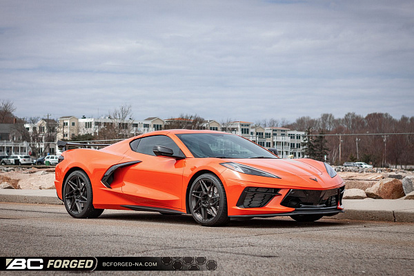 Фото дисков BC Forged EH177 Глянцевый темный лак на Chevrolet Corvette C8