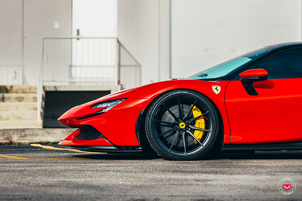 Фото дисков Vossen M-X2 Черный сатин на Ferrari SF90
