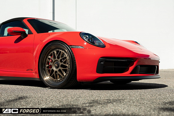 Фото дисков BC Forged MHK519 Сатиновая бронза на Porsche 911 VIII