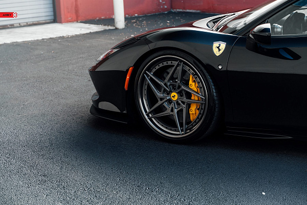 Фото дисков Anrky S3-X3 Сатиновый графит на Ferrari F8