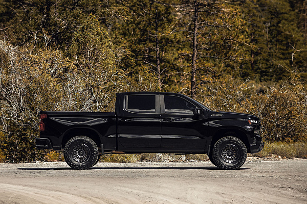 Фото дисков Black Rhino RIVAL Черный сатин на Chevrolet Silverado IV