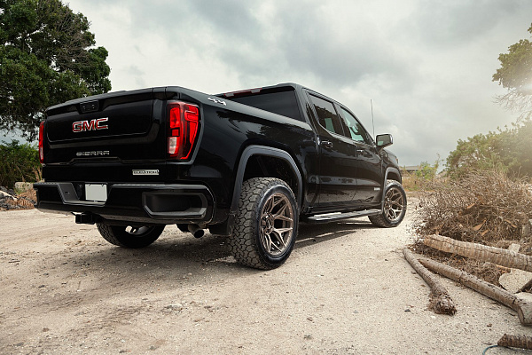 GMC Sierra IV