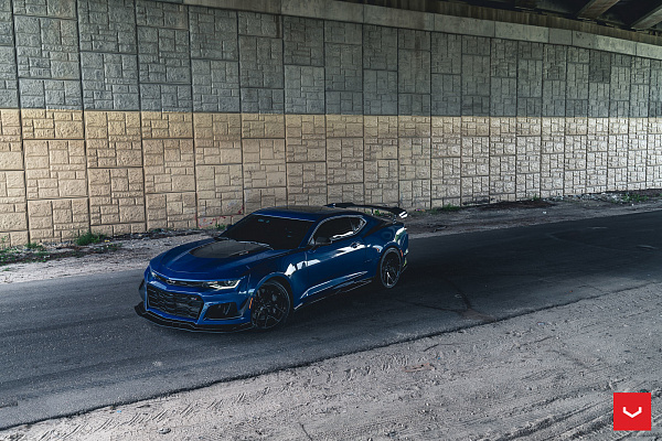 Фото дисков Vossen HF-5 Черный глянец на Chevrolet Camaro VI