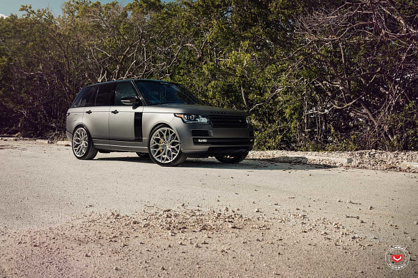 Фото дисков Vossen S17-01 Глянцевый тонированный лак на Range Rover IV
