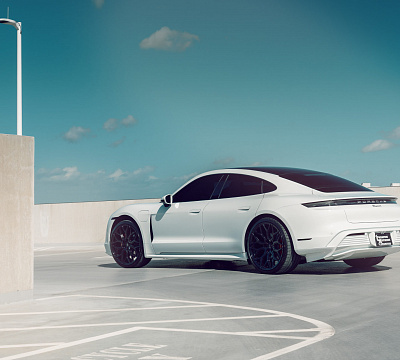 Фото дисков Vossen HF-2 на Porsche Taycan I