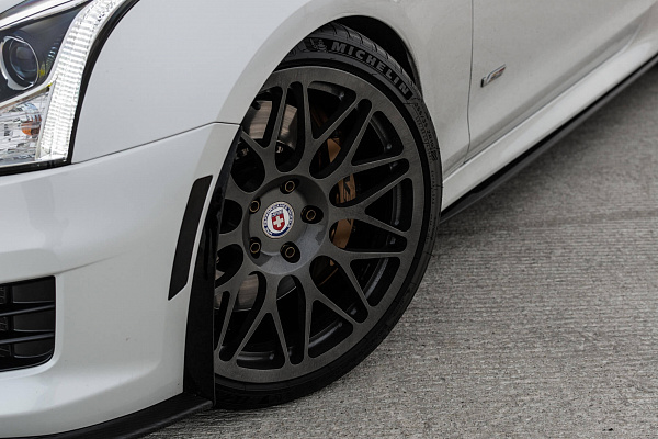 Фото дисков HRE 300M Сатиновый графит на Cadillac ATS