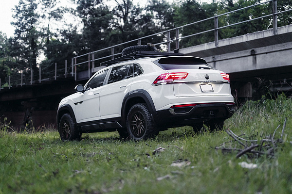 Фото дисков Black Rhino ARCHES Сатиновая темная бронза на Volkswagen Atlas