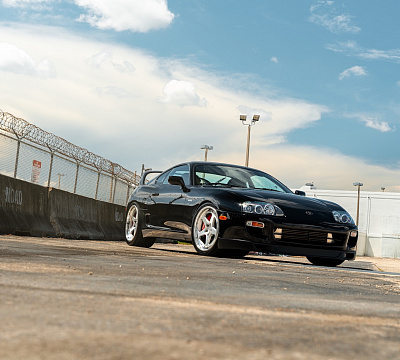 Фото дисков Strasse Wheels S5 Track на Toyota Supra A80