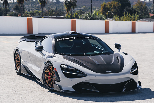 Фото дисков Brixton Forged PF10 Сатиновое темное золото на McLaren 720S