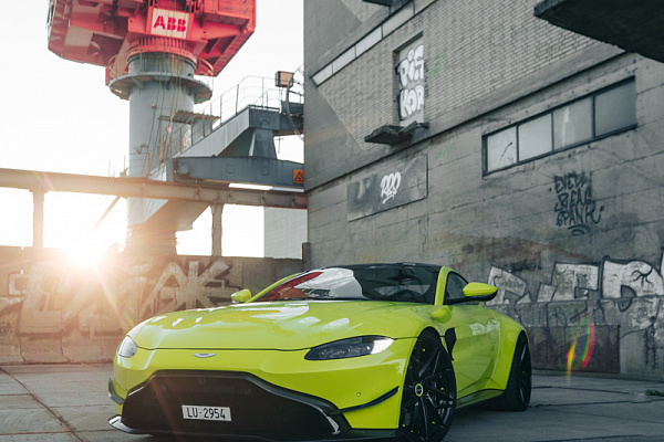Фото дисков Brixton Forged PF8 Черный сатин на Aston Martin Vantage 4