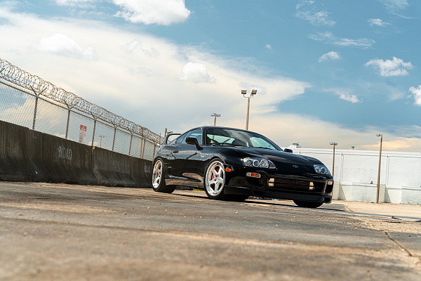 Фото дисков Strasse Wheels S5 Track Глянцевый лак на Toyota Supra A80