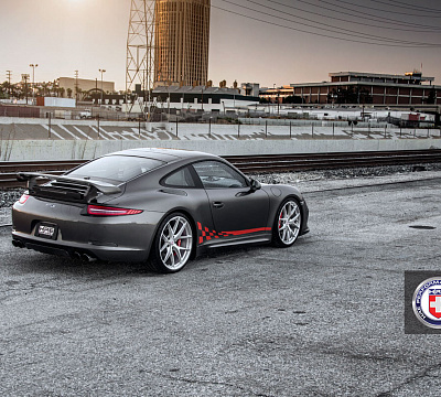 Фото дисков HRE P101 на Porsche 911 VII