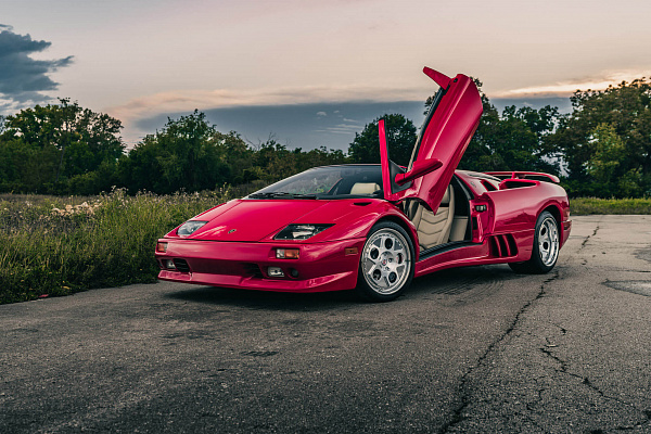 Фото дисков HRE 505 Глянцевый лак на Lamborghini Diablo