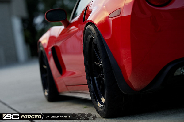Фото дисков BC Forged LE10 // MLE10 Черный матовый на Chevrolet Corvette C6
