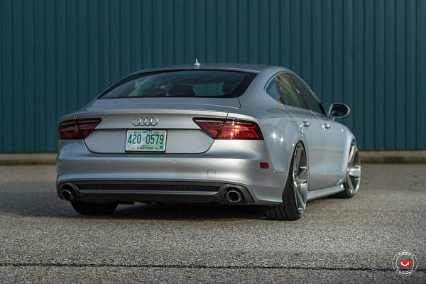 Фото дисков Vossen CG-210T Глянцевый лак на Audi A/RS 7 (4G)